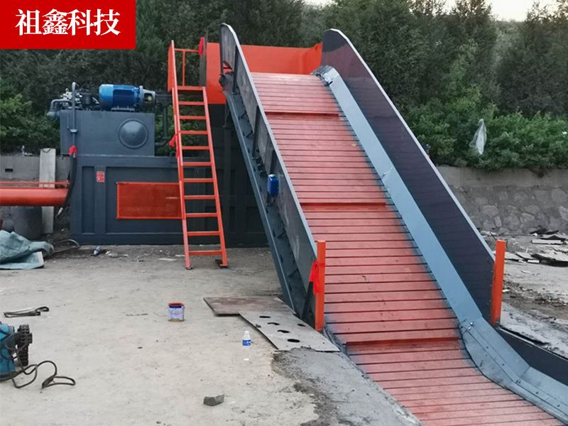 金属打包机