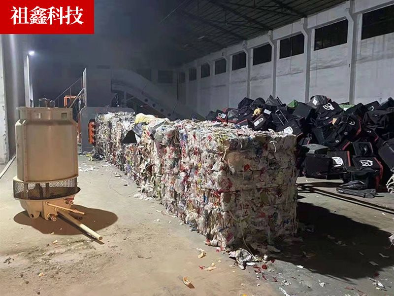 打包机厂家给您说下什么是垃圾打包机？