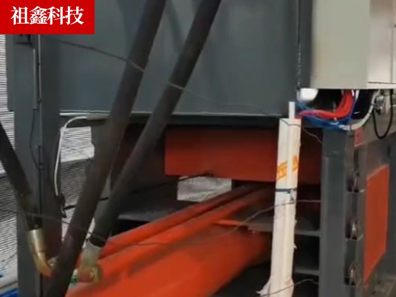 全自动废纸打包机工作中